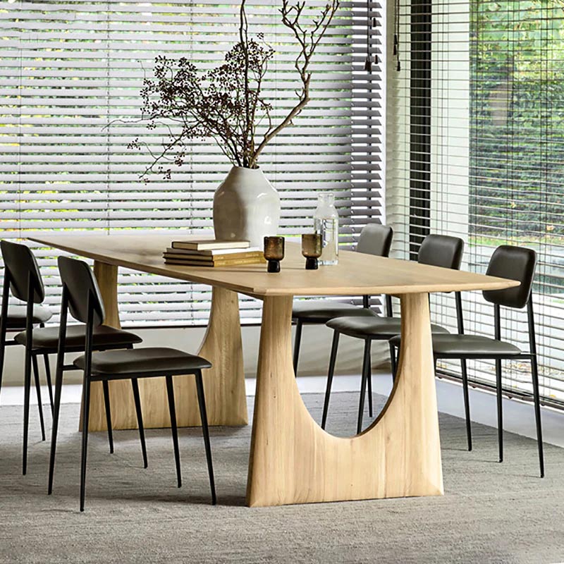 طاولة أجتماعات بتصميم بسيط