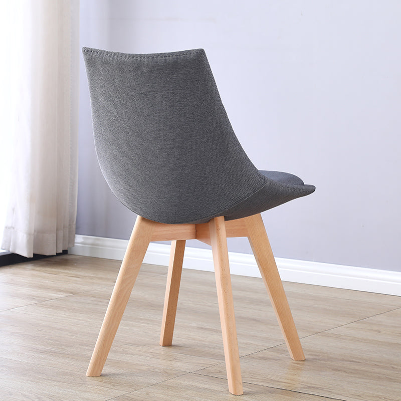 اشتري الان كرسي طاولة طعام مفرد من تصميم بسيط | بيوت